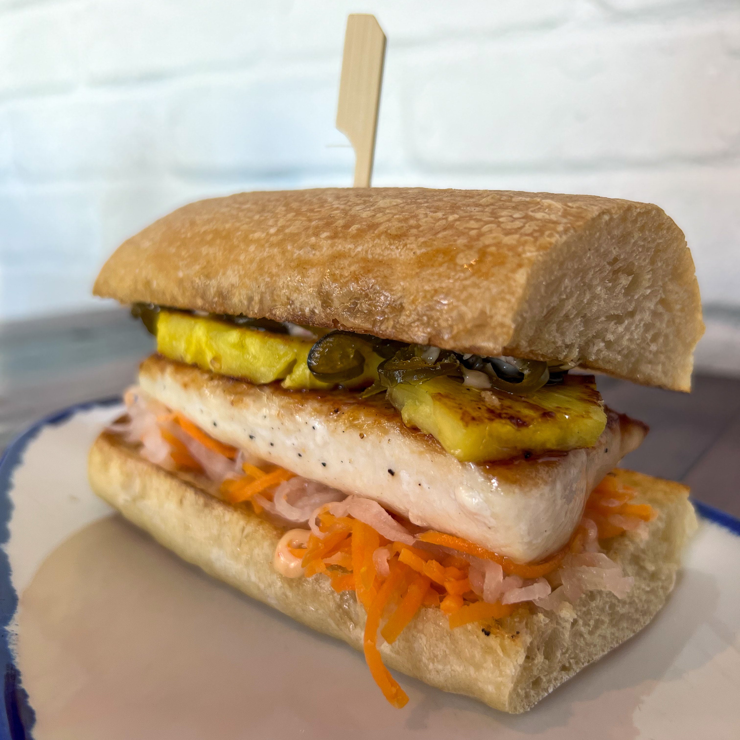 The Bánh Diggity Burger