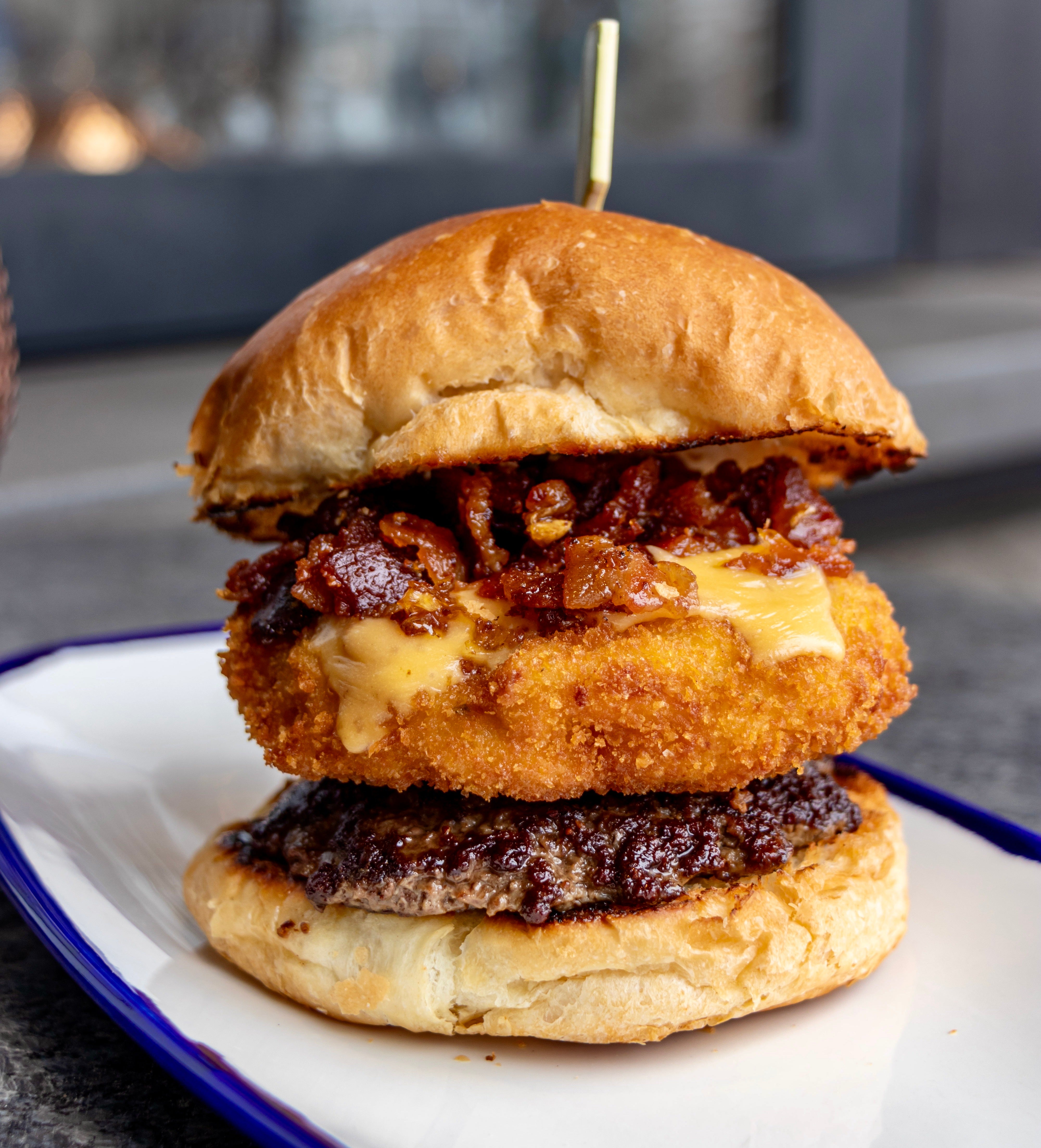 Mac Daddy Burger!