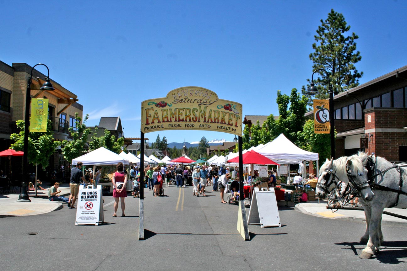 Open at 10AM on Saturdays for Farmer's Market!