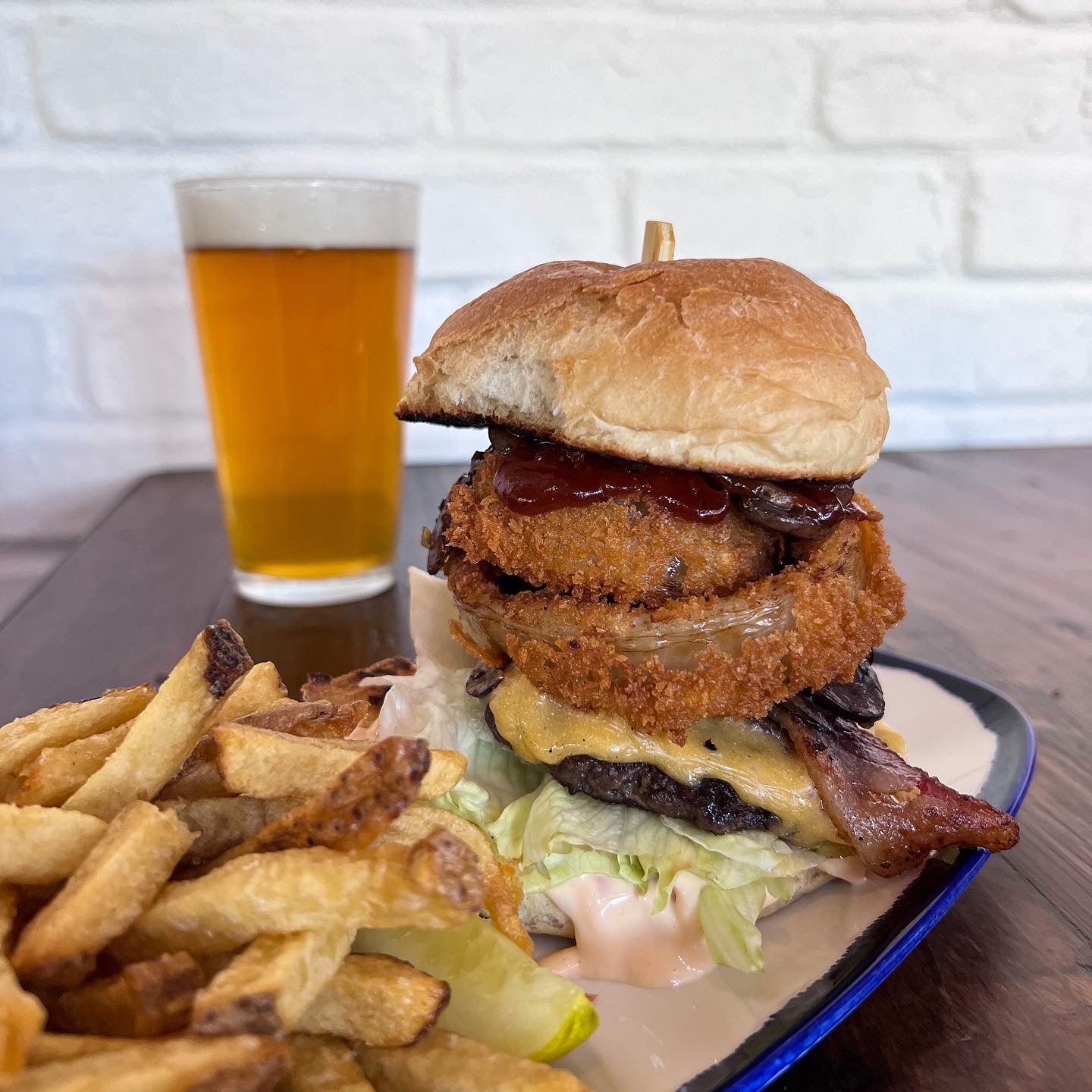 The Oregon Trail Mountain Burger Bend
